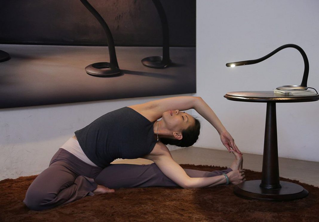 Cât te costă să pui o lampă contorsionistă pe perete