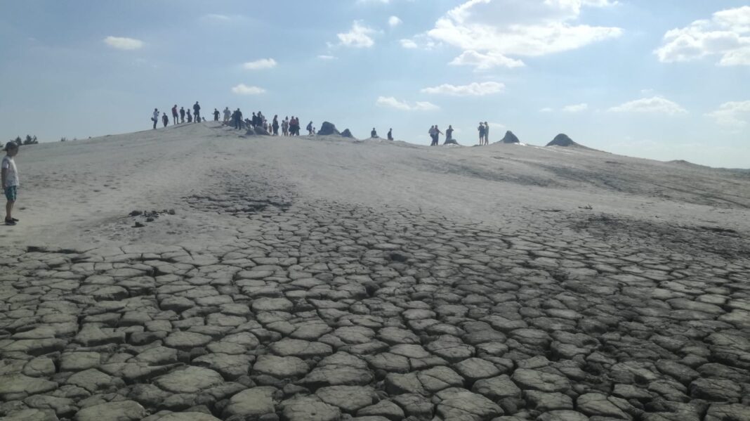 a193cfe6-5c1f-41ac-b186-489e833a6d86