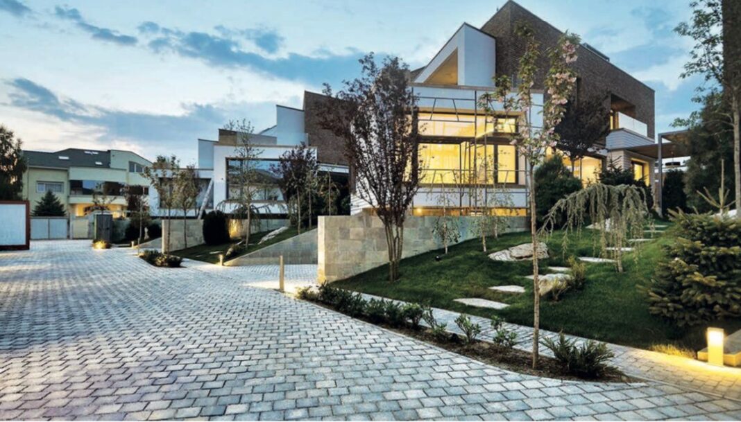 Înfrumusețați grădina cu ajutorul aleilor