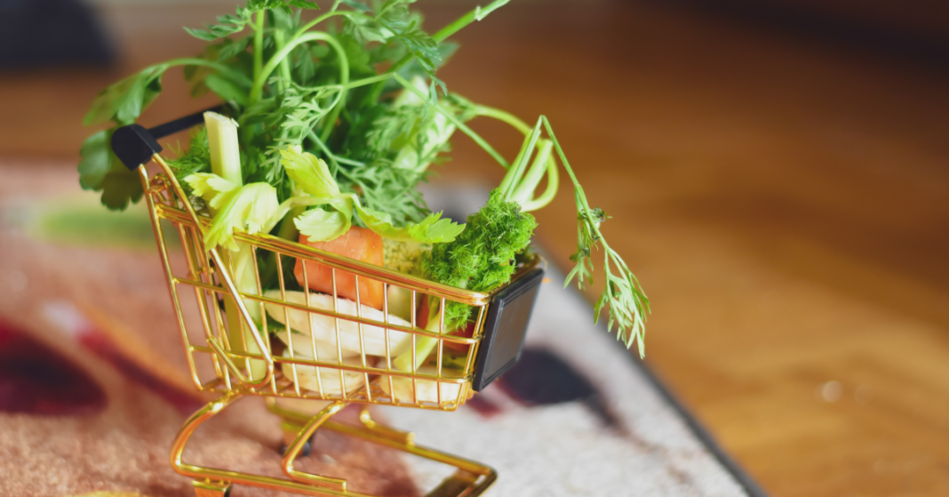 Iată câteva sfaturi despre cum poți reduce costurile la alimente