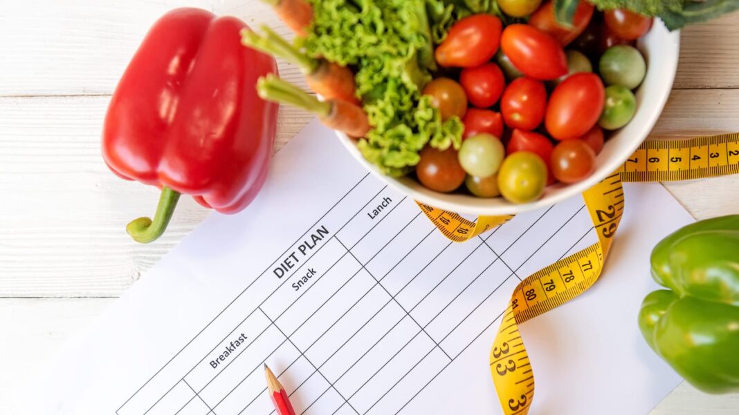 Obiceiuri sănătoase pentru o masă musculară puternică. Ce recomandă specialiștii să incluzi în dieta ta