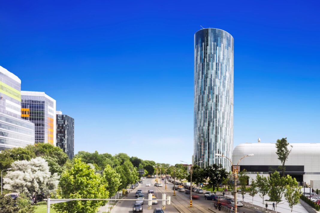 EF0ADED2-2475-4D61-9DC4-81F89BB3D6FC