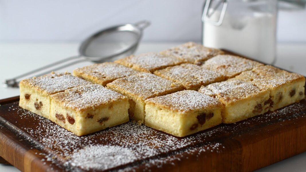 Cât trebuie să ții la cuptor plăcinta cu brânză și stafide, ca să iasă delicioasă