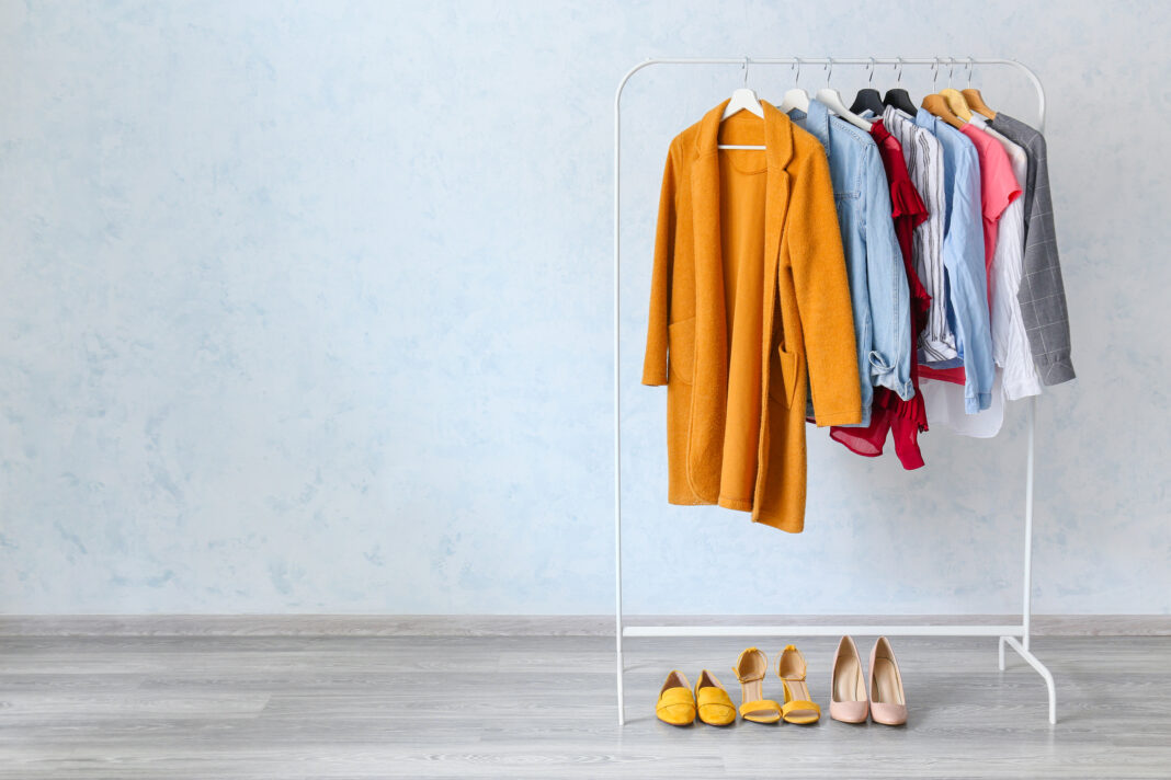 Cu ce să te îmbraci pentru a arăta mai slabă. Ce haine îți modelează silueta