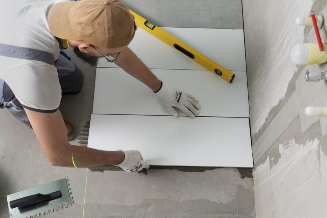 tiler-working-renovation-apartment (1)