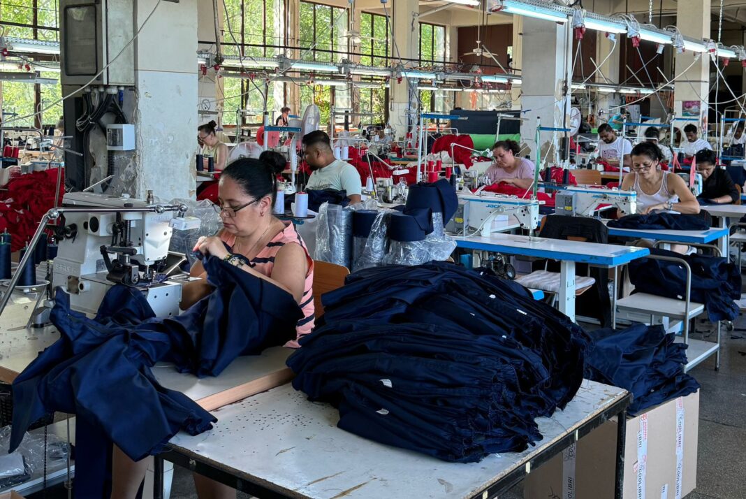 Interviu Casoteca: SIVA Uniform despre industria uniformelor din România