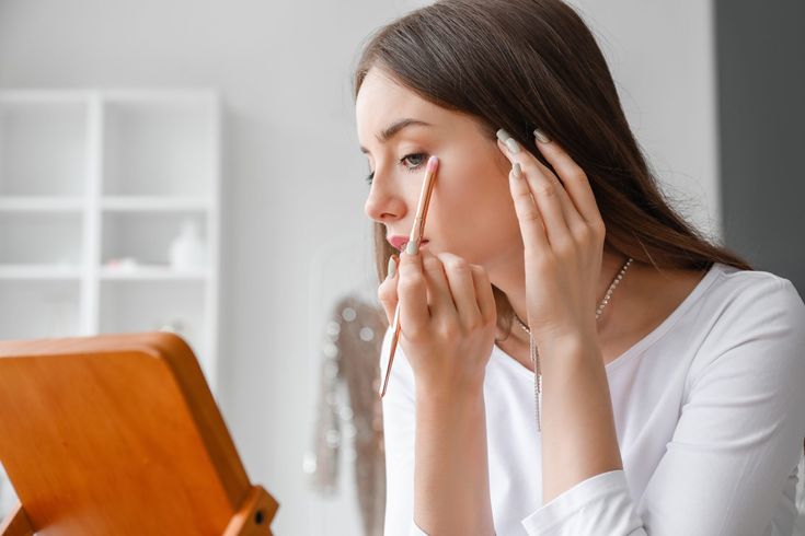 Sfaturi de folosire a corectorului pentru un machiaj profesionist