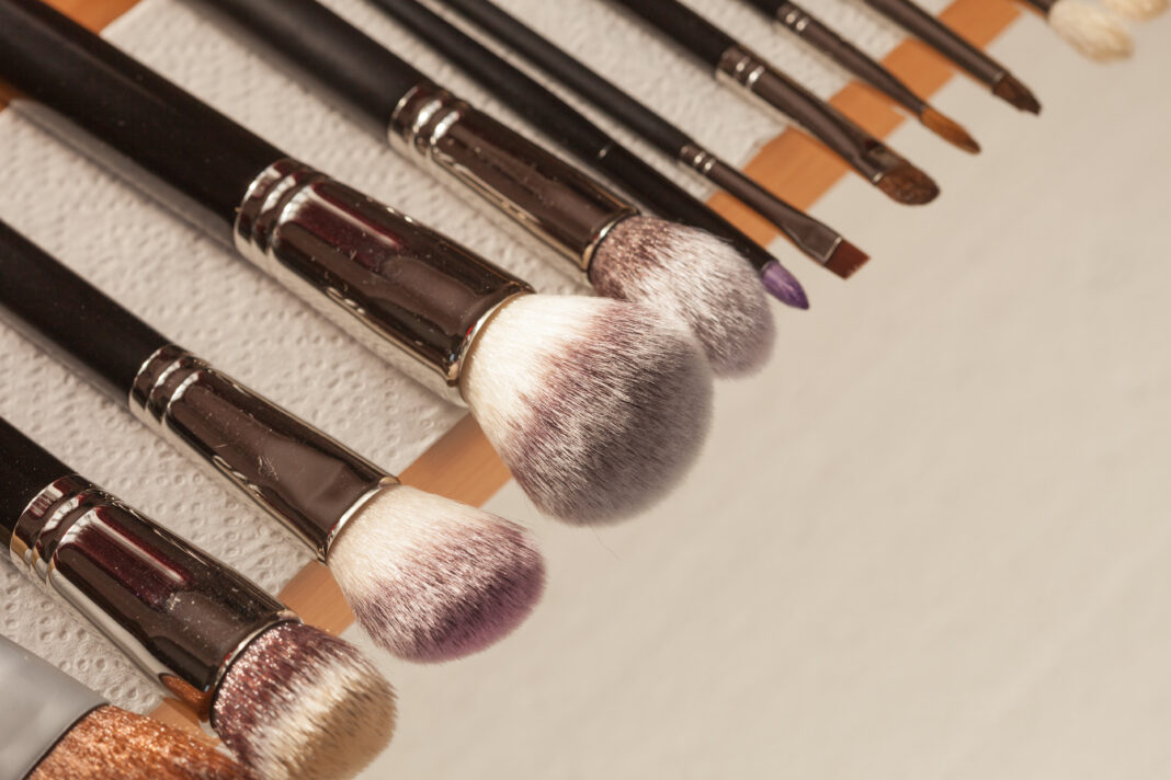 Process of cleaning drying makeup brushes