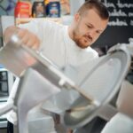 Dragos Neacsa_Proprietar Suta de Grame