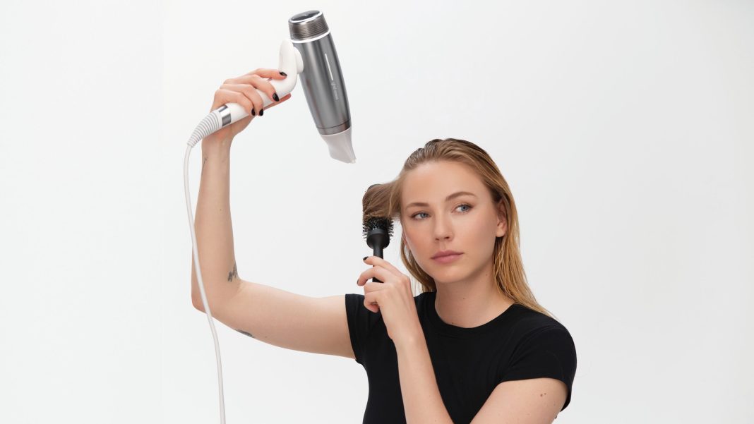 Tehnologia de styling profesional pentru păr evoluează și în România Tehnologia de styling profesional pentru păr evoluează și în România