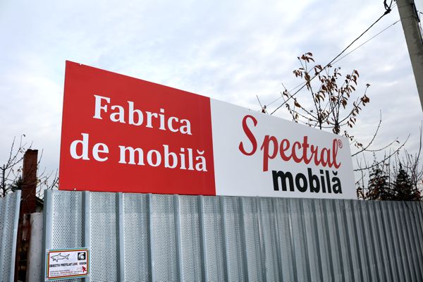 Spectral Mobilă își extinde rețeaua și ajunge la 40 de magazine în România Spectral Mobilă își extinde rețeaua și ajunge la 40 de magazine în România